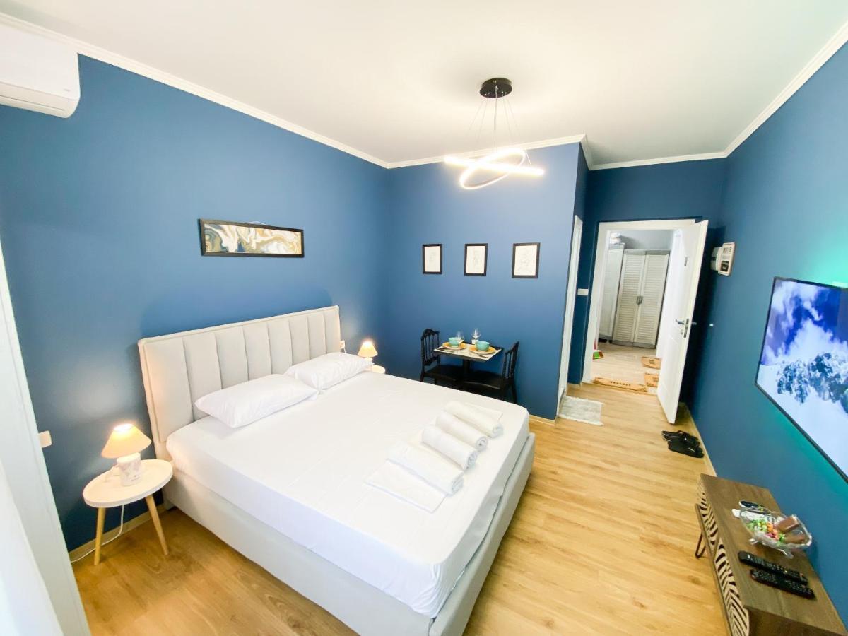 Center 7 - Way Apartment *